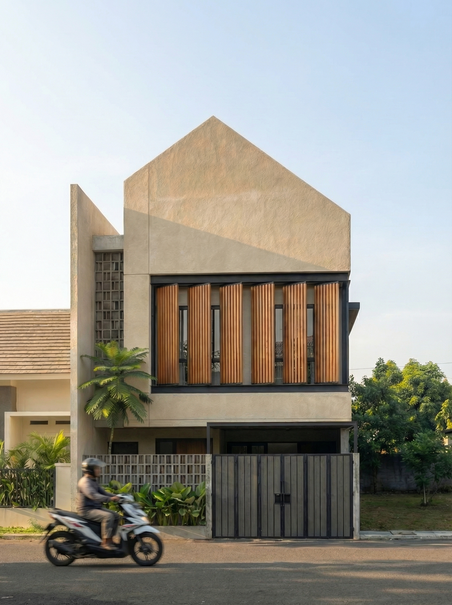 S House